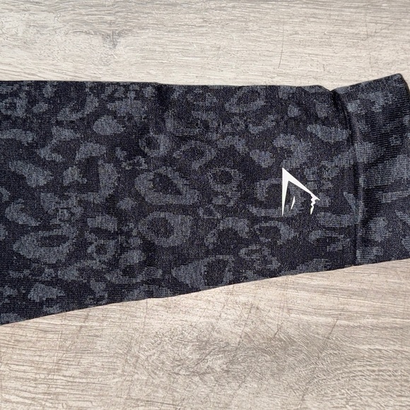 Gymshark Black Animal Print Leggings - Picture 3 of 4